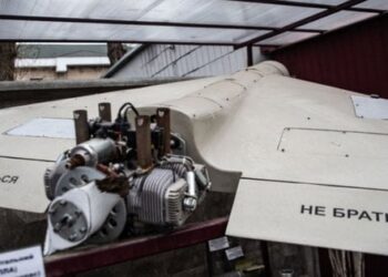 Російські ракети та дрони для атак по Україні містять компоненти з понад 20 країн