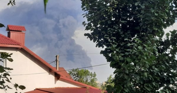 Внаслідок влучання російського дрона в Тернополі виникла пожежа