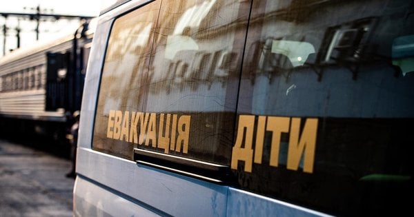 На Харківщині оголосили примусову евакуацію дітей з 29 населених пунктів