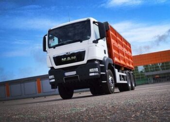 Військова частина на Львівщині закупила вантажну техніку на 1,5 млрд грн