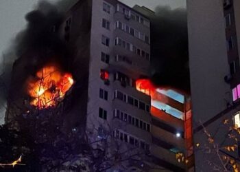 Російський Shahed влучив у житлову багатоповерхівку в Києві, є загибла