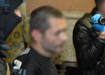 У Сумах затримали 35-річного мешканця за підпали авто військових та будівель ТЦК