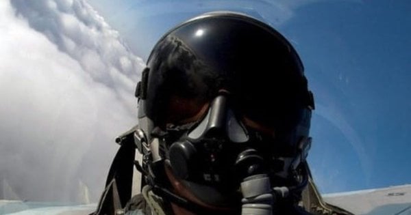 Вперше в історії український пілот на F-16 знищив одразу 6 крилатих ракет