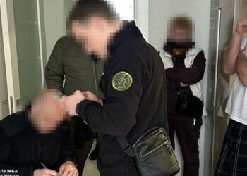 Працівник київської оборонної компанії збирав для росіян інформацію про склади зі зброєю