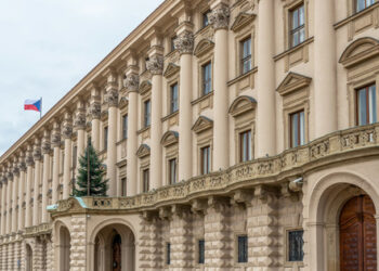 Česká vláda plánuje dodat Ukrajině další zbraně