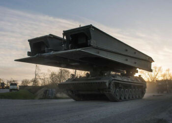 Německo předá Ukrajině 16 stavitelů obrněných mostů Biber