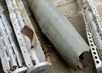 Rusové ostřelovali Mykolajiv kazetovými bombami, nejméně čtyři lidé zahynuli