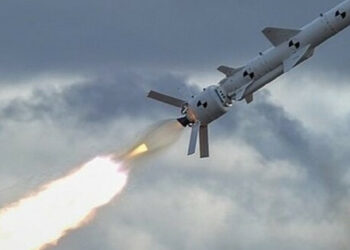 Rusové vypálili 15 raket na vesnici v oblasti Záporoží (foto, video)