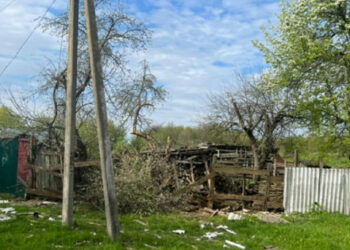 Rusové zabili důchodce při dělostřeleckém ostřelování Sumské oblasti