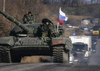 Ruští vojáci používají ukrajinské děti jako krytí, zpravodajství