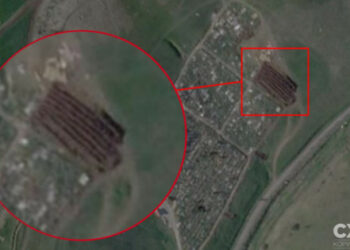 U Mariupolu byl objeven hromadný hrob, kde je pohřbeno nejméně 1000 lidí