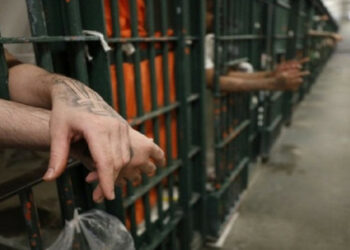 V Chersonu chtějí Rusové donutit zajatce k boji proti ozbrojeným silám