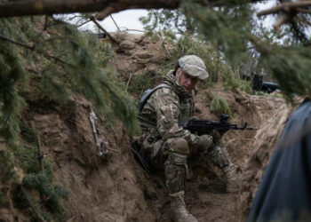 Zelenskyj řekl, že Ukrajina ztrácí 60-100 vojáků každý den