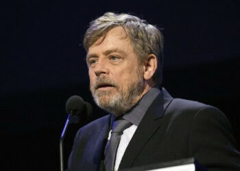 Herec Star Wars pomohl získat finanční prostředky na půl tisíce dronů pro Ukrajinu