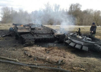 Vojáci ozbrojených sil Ukrajiny zničili 16 ruských tanků na jihu za den