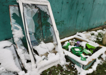 Jak se obyvatelé předměstí Lvova zotavují z druhého po sobě jdoucího raketového útoku (zpráva)