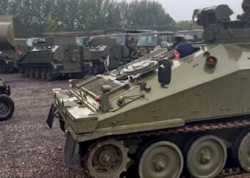 Nadace Serhije Prytuly oznámila poplatek za 50 britských obrněných transportérů