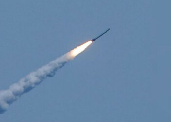 Rusko chce vyčerpat ukrajinskou protivzdušnou obranu masivními raketovými útoky, tvrdí Pentagon