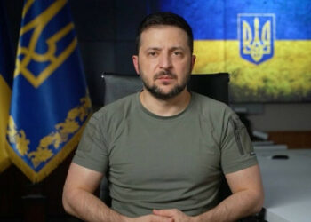 Ukrajina vyvíjí alternativní systém dodávek elektřiny, říká Zelenskyj