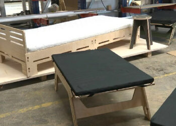 Litva oznámila převod 30 tisíc tun na Ukrajinu. modulární postele