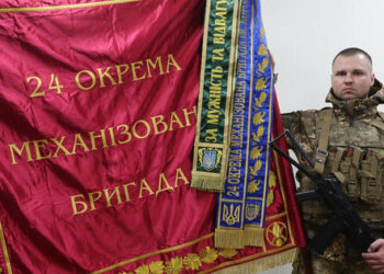 Lvovská 24. brigáda Ozbrojených sil Ukrajiny obdržela ocenění "Za odvahu a odvahu"