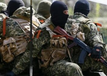 Velezrada: soud potrestal Ukrajince, který bojoval proti ozbrojeným silám Ukrajiny a mučil spoluobčany