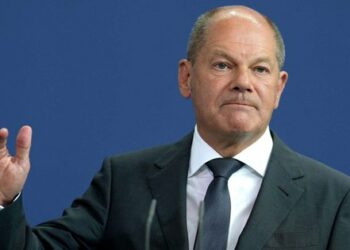 Olaf Scholz kritizoval čínskou "mírovou iniciativu"