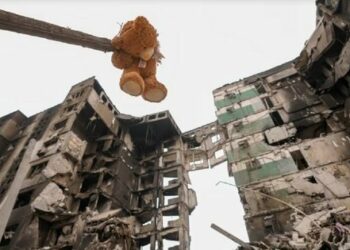 Ruská vláda koordinuje práci táborů, kde je drženo nejméně 6000 dětí z Ukrajiny