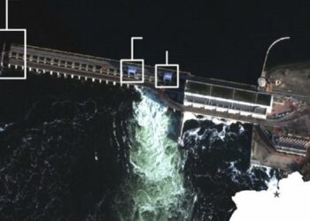 Ruští okupanti vypustili nádrž Kachovka na kriticky nízkou úroveň