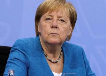 У Бундестазі Меркель назвали відповідальною за війну в Україні