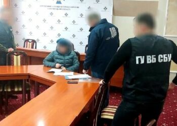 Працівницю СБУ на Волині викрили на виправдовуванні російських злочинів
