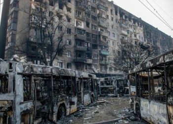 Росіяни готуються до кругової оборони Маріуполя, – ГУР