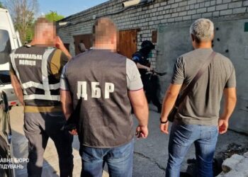 У Дніпрі шахраї виманили в АЗС понад 50 тис. тонн пального під виглядом допомоги ЗСУ