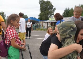 В Україну з Росії й окупованих територій повернули ще 11 дітей (відео)