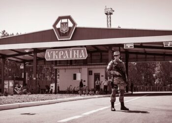 Ідея закрити для українців кордони в мирний час далеко не нова