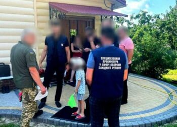 На Львівщині підполковник змушував солдатів будувати його двоповерховий будинок