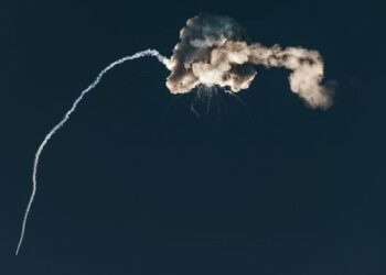 Росіяни вночі масовано атакували Україну дронами й ракетами, є загиблий