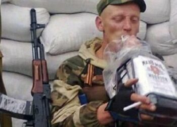 Британська розвідка пояснила, чому в російській армії процвітає пияцтво та наркоманія