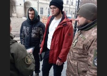 Працівники ТЦК проводять агітаційні заходи на вулицях Львова