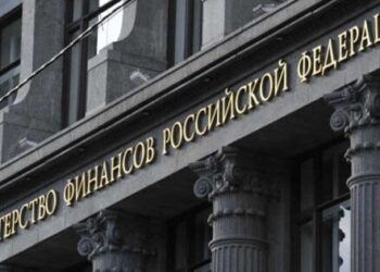 Через війну в Україні Росія витратила майже половину ліквідних ресурсів на добробут