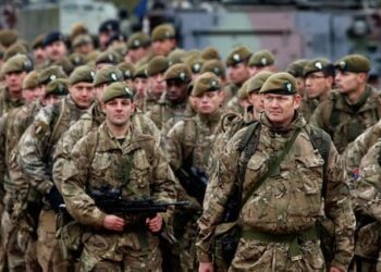 Білий дім відповів на заяву Макрона про можливу відправку військ в Україну