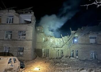 Росіяни зруйнували лікарню у Селидові на Донеччині, є загиблі