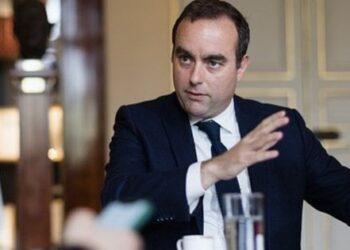 Франція анонсувала передачу сотень одиниць бронетехніки та ракет для України