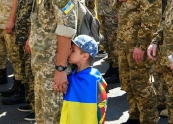 Кабмін запровадив виплати дітям загиблих захисників