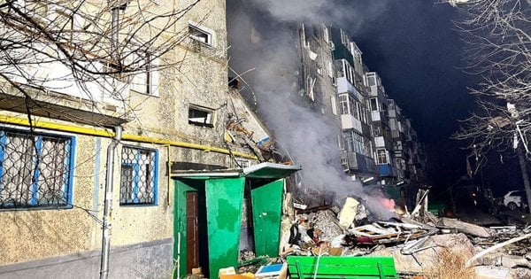 Росіяни атакували дронами-камікадзе житловий будинок в Сумах, є загиблі