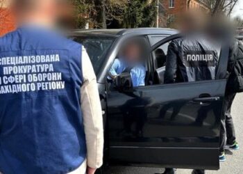 На Хмельниччині член ВЛК вимагав у хворого військового 40 тис. грн хабара