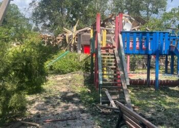 Росіяни атакували місце літнього відпочинку на Харківщині, є загиблі