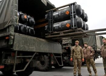 Україна зупинить наступ Росії після отримання нових партій зброї від партнерів, – Зеленський