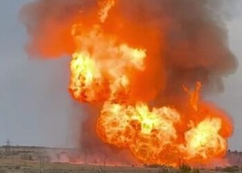 У Росії після вибуху на підземному газосховищі виникла масштабна пожежа