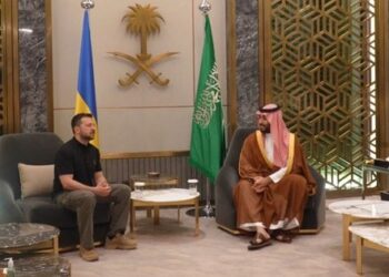 Володимир Зеленський прибув до Саудівської Аравії з неоголошеним візитом (відео)
